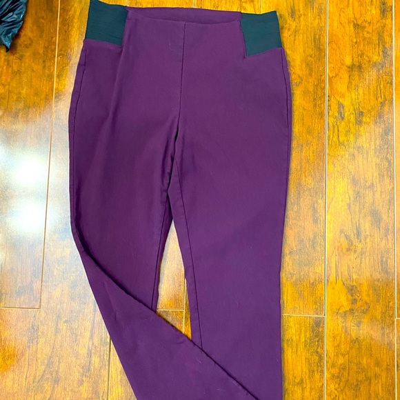 🌸3/$20🌸Pull on pants - Picture 1 of 3